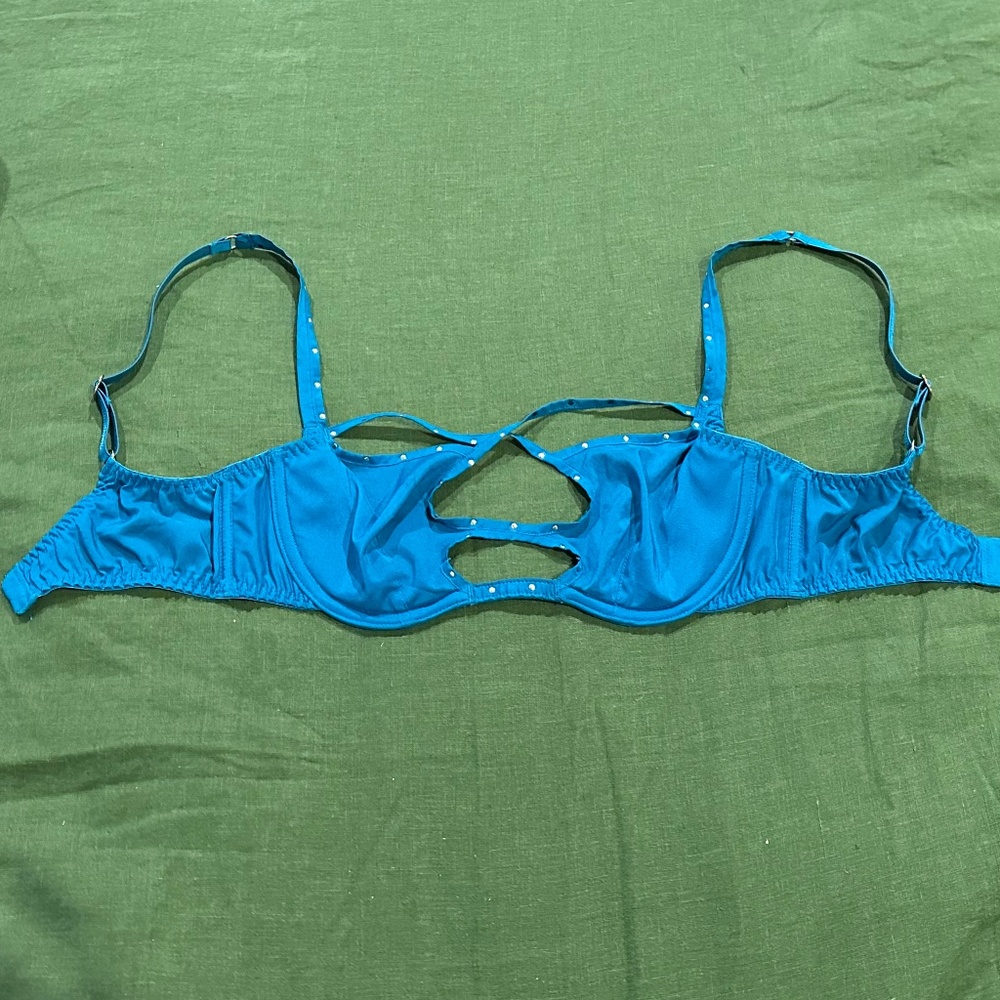 Agent Provocateur Liza Bra size 32C turquoise
